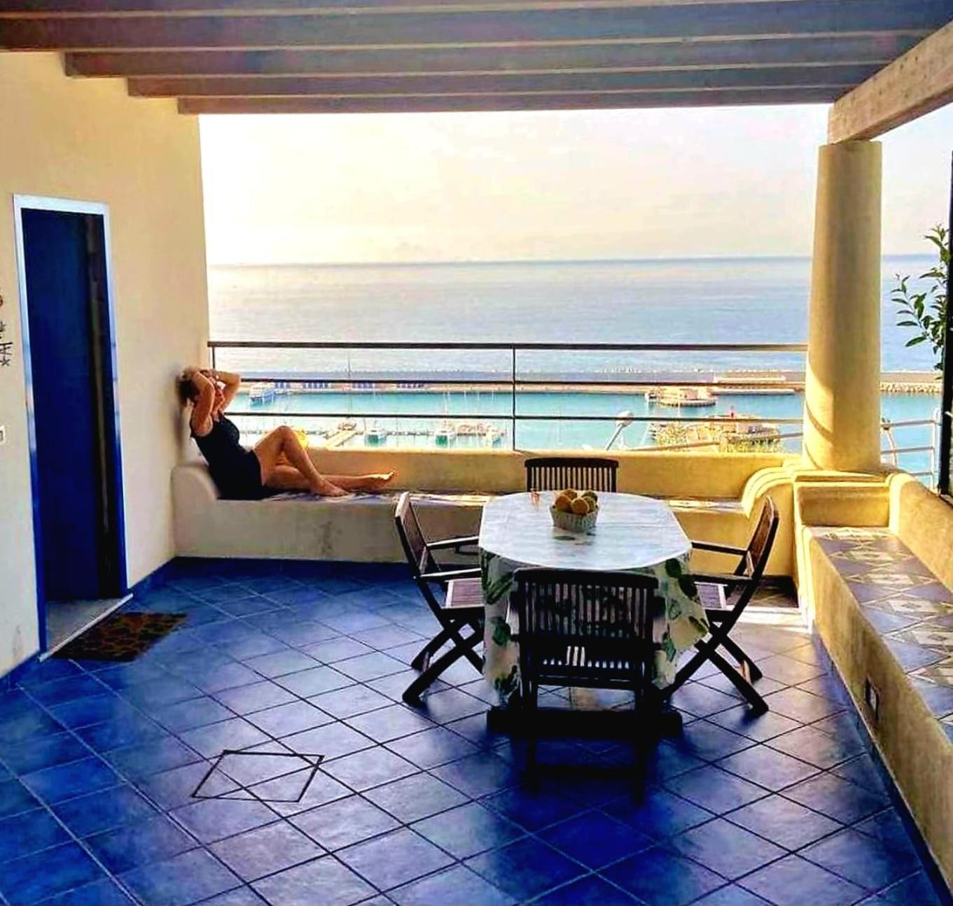 Magico Appartamenti Scafa - Marina Capo dʼOrlando Exterior foto