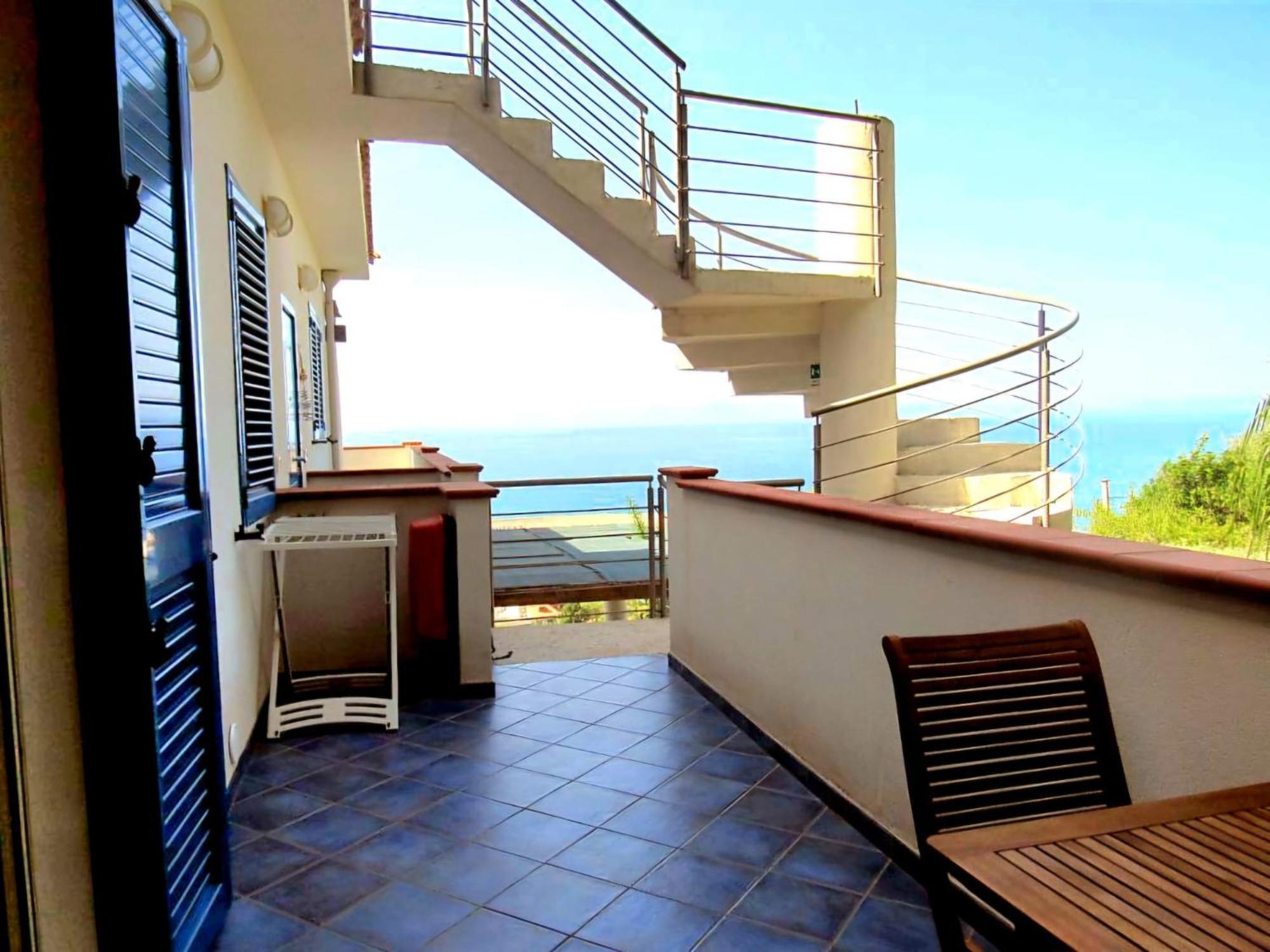 Magico Appartamenti Scafa - Marina Capo dʼOrlando Exterior foto