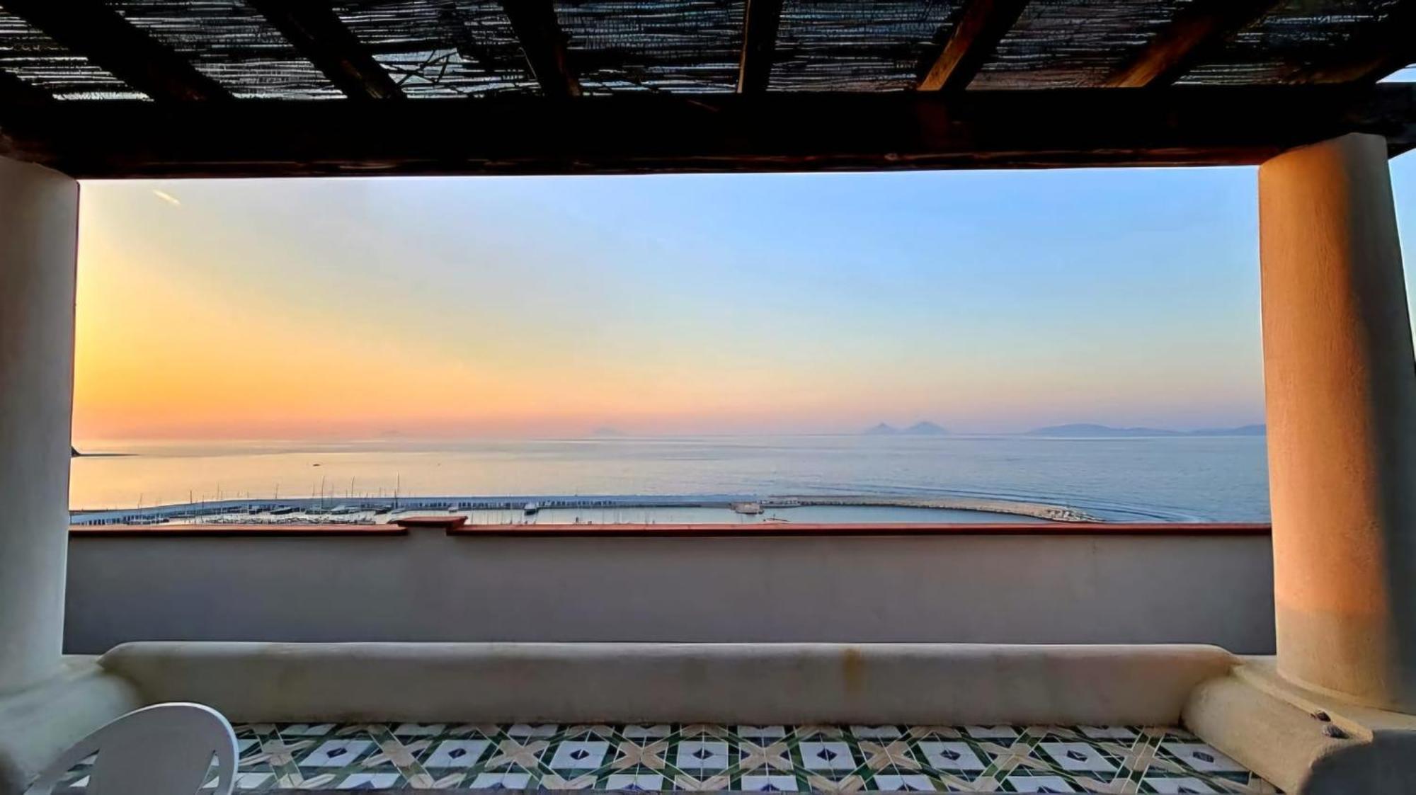 Magico Appartamenti Scafa - Marina Capo dʼOrlando Exterior foto