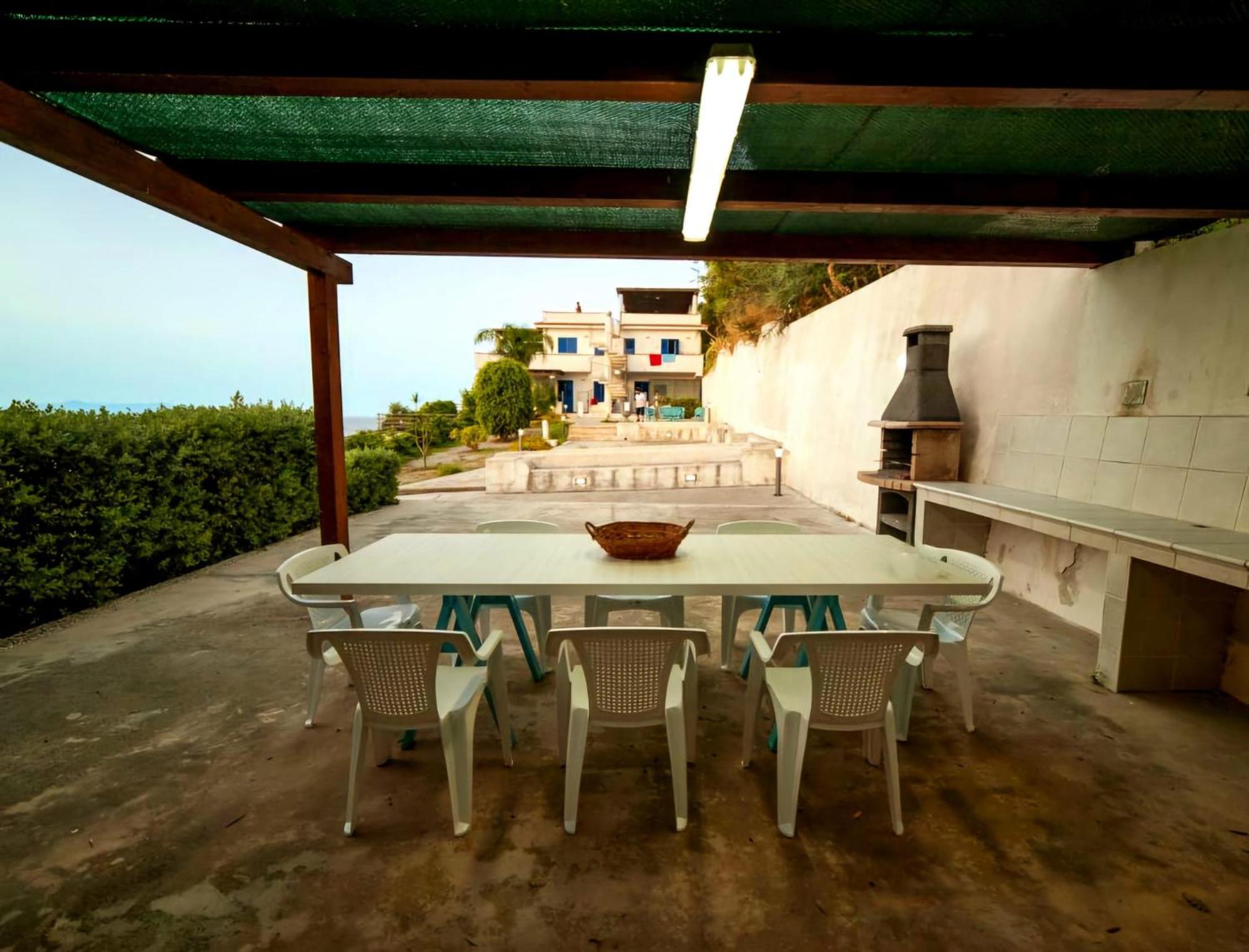 Magico Appartamenti Scafa - Marina Capo dʼOrlando Exterior foto