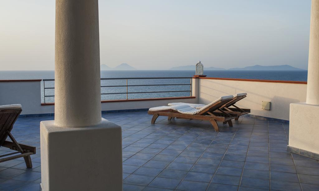 Magico Appartamenti Scafa - Marina Capo dʼOrlando Exterior foto