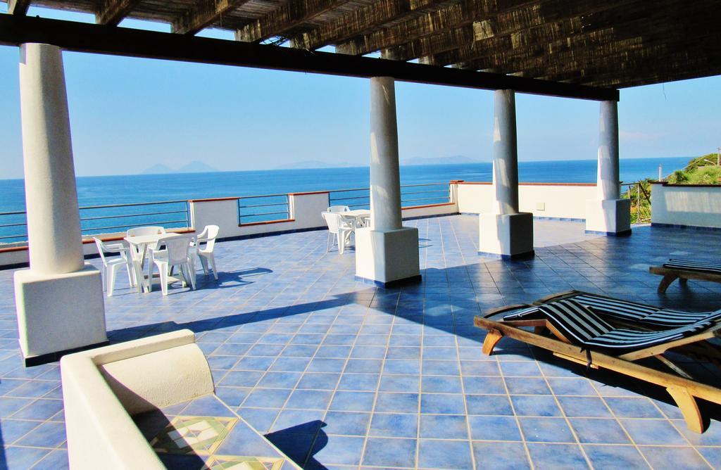Magico Appartamenti Scafa - Marina Capo dʼOrlando Exterior foto